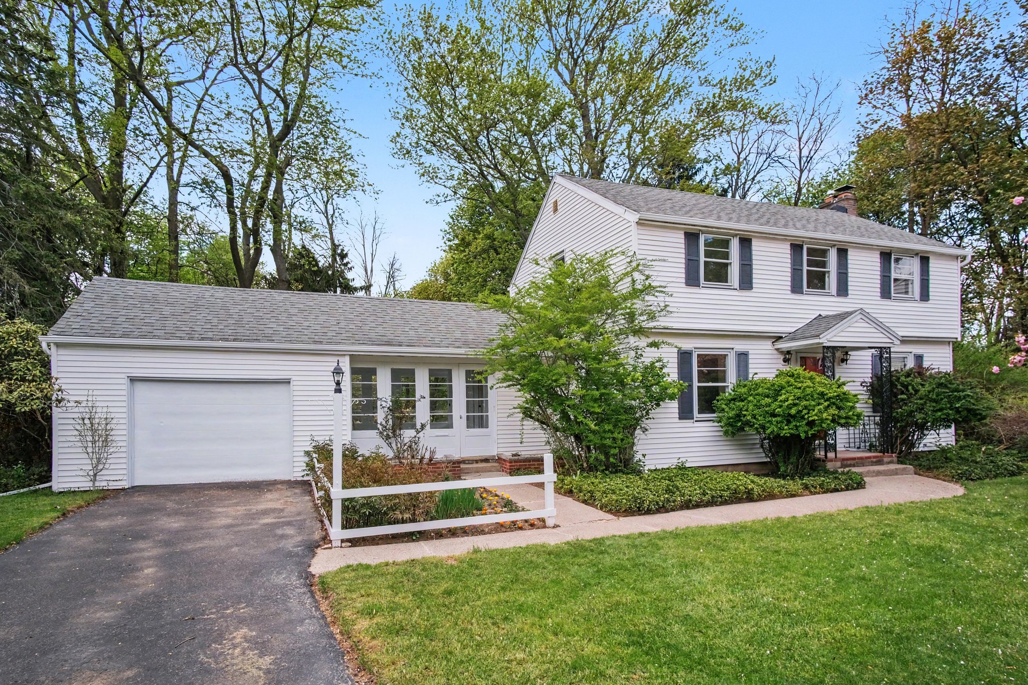 Iron W: 236 Frankland Rd, 14617